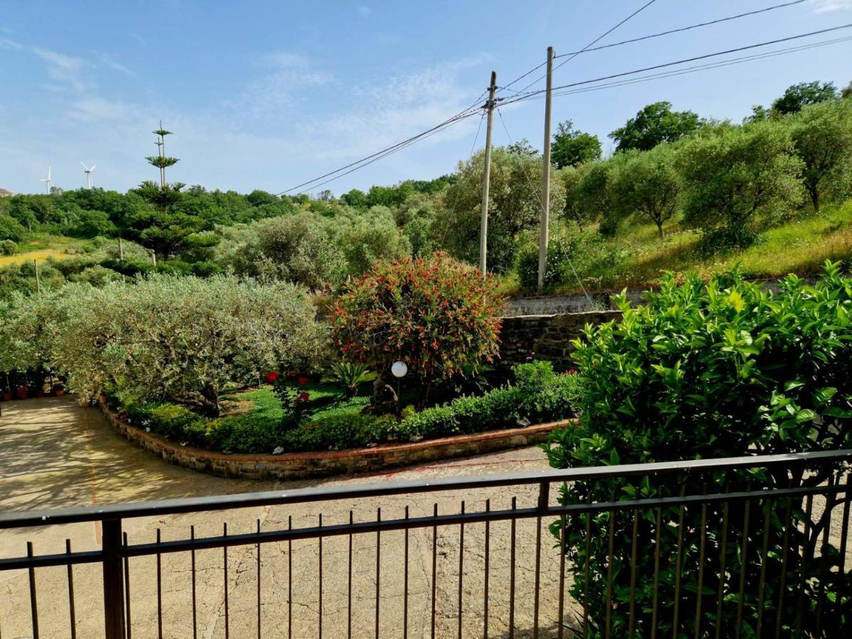 Pietra Del Colle Agriturismo Altavilla Silentina Екстериор снимка